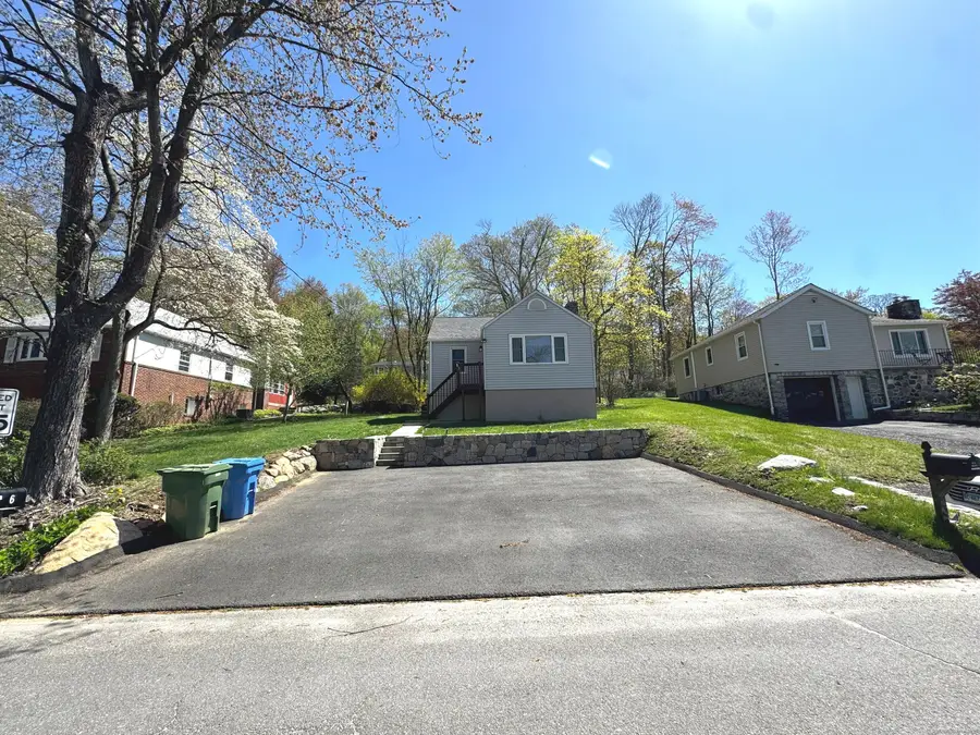 6 Fulton Drive, New Fairfield, CT 06812 - Image #2