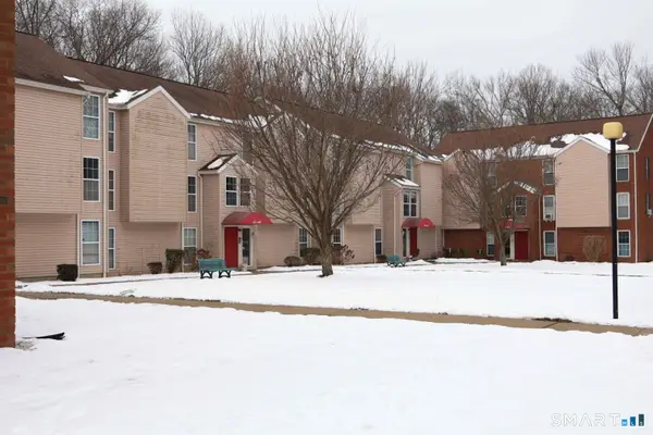 45 Heather Ridge #45, Shelton, CT 06484