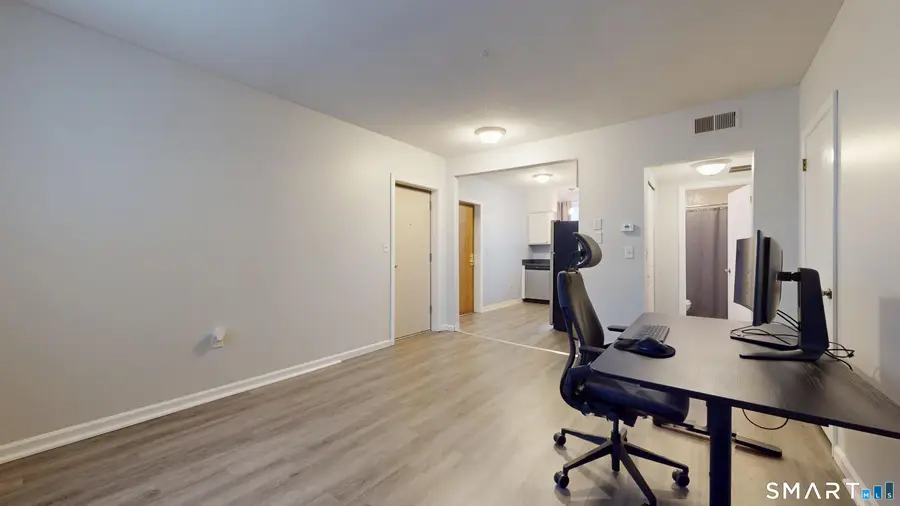 45 Willard Street #3ER, Hartford, CT 06105 - Image #2