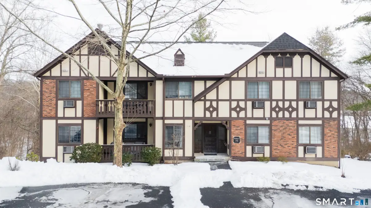 1 Essex Court #1, Brookfield, CT 06804 - Image #1