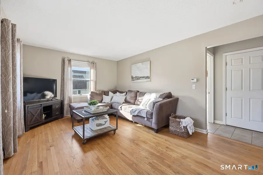 121 Grandview Street, Manchester, CT 06040 - Image #2