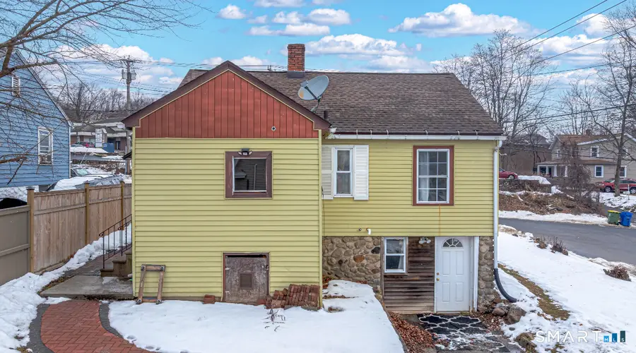 18 Dallas Avenue, Waterbury, CT 06705 - Image #3
