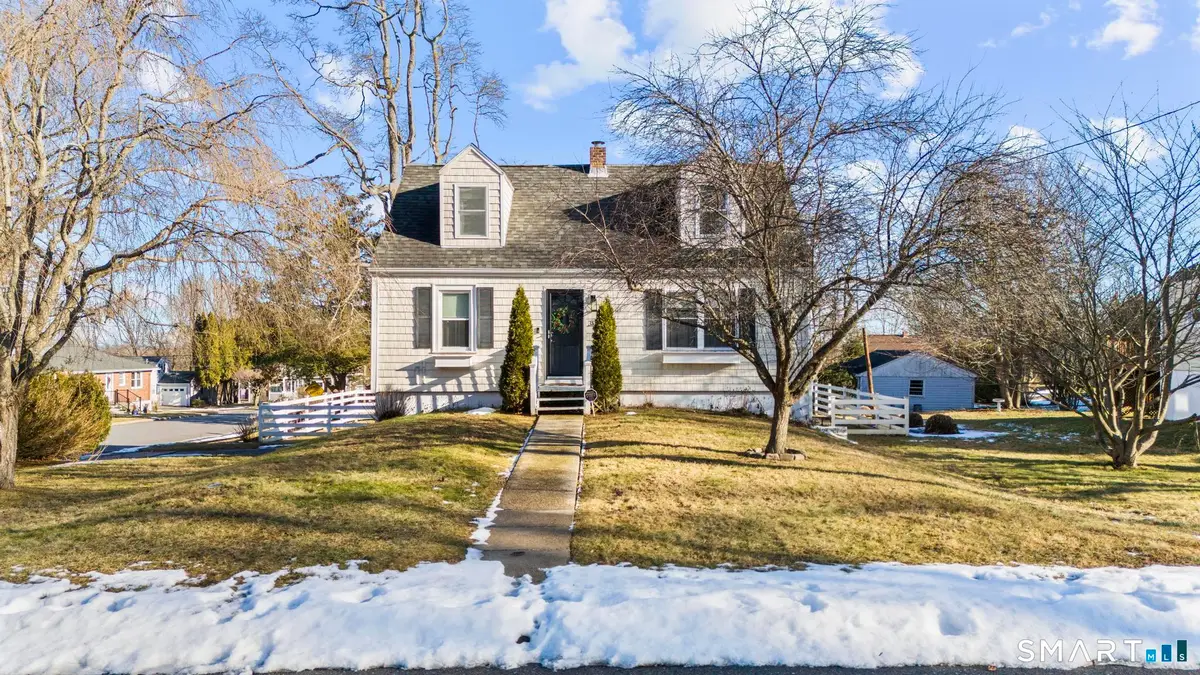 31 Flyers Drive, Norwich, CT 06360 - Image #1