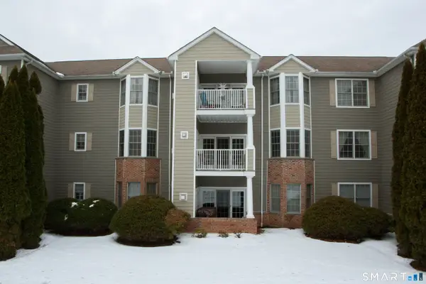 15 Cassandra Boulevard #APT 204, West Hartford, CT 06107