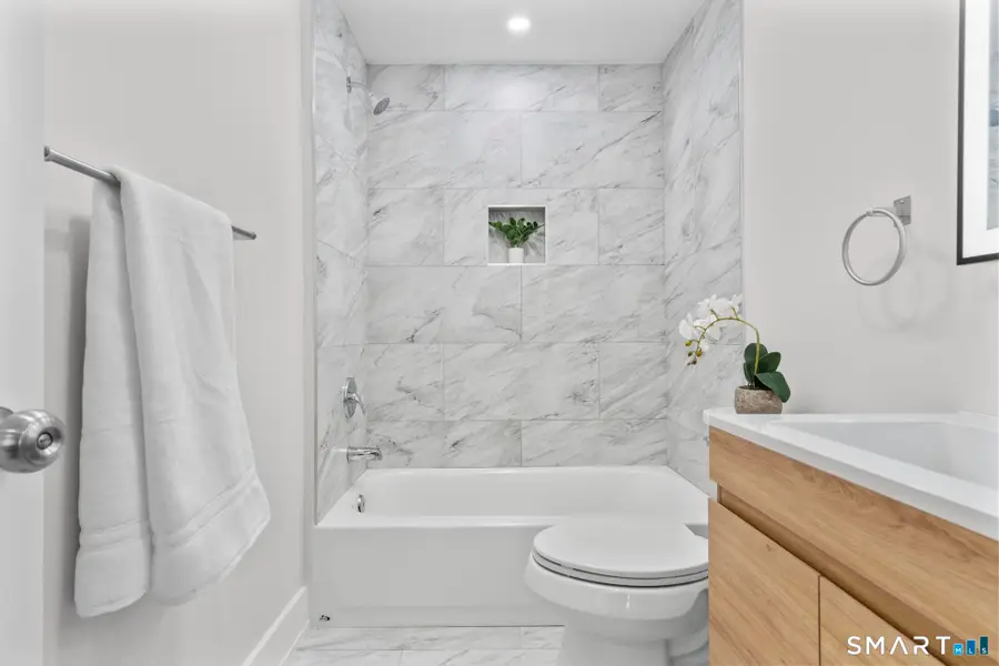 54 Plaza Avenue, Waterbury, CT 06710 - Image #3