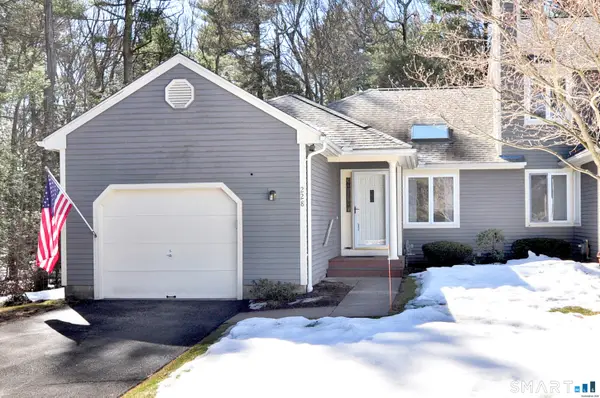 228 Castlewood Drive #228, Bloomfield, CT 06002