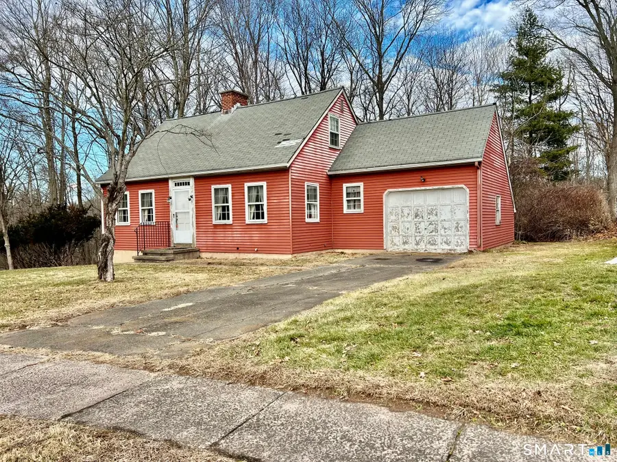 46 Walnut Lane, Wallingford, CT 06492 - Image #2