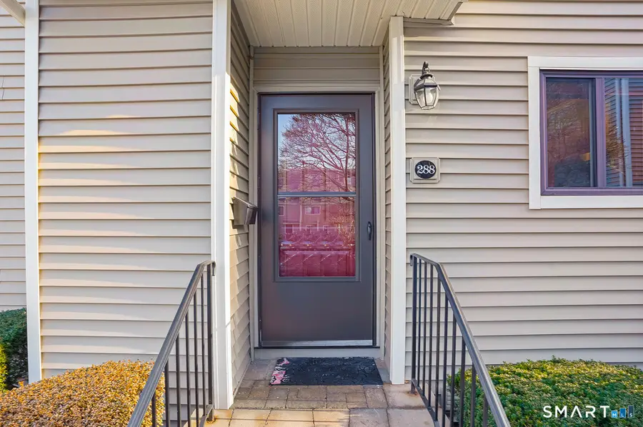 288 Melody Lane, Fairfield, CT 06824 - Image #2