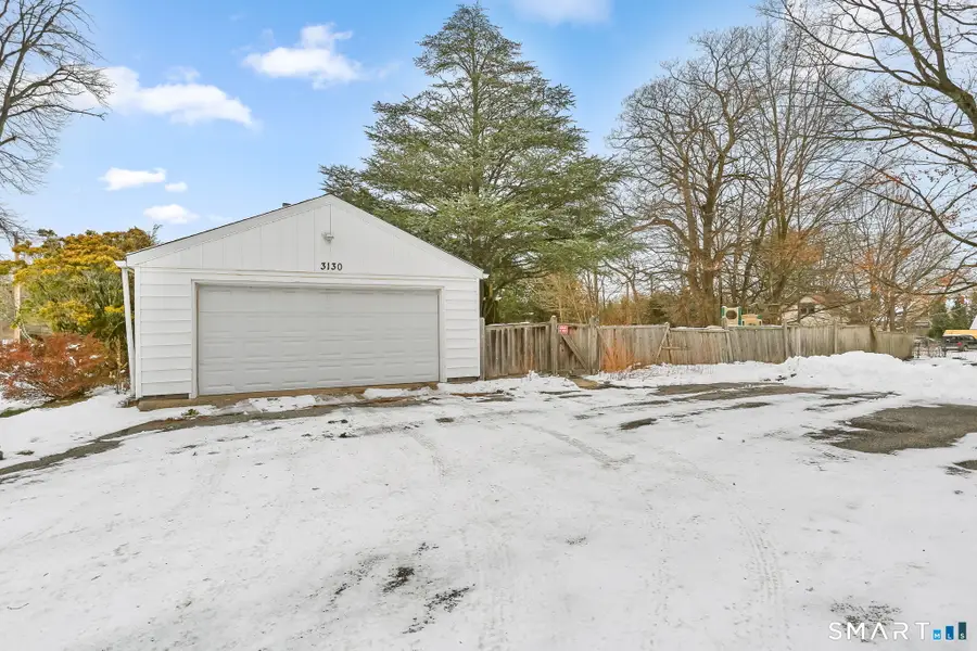 877 White Plains Road, Trumbull, CT 06611 - Image #3