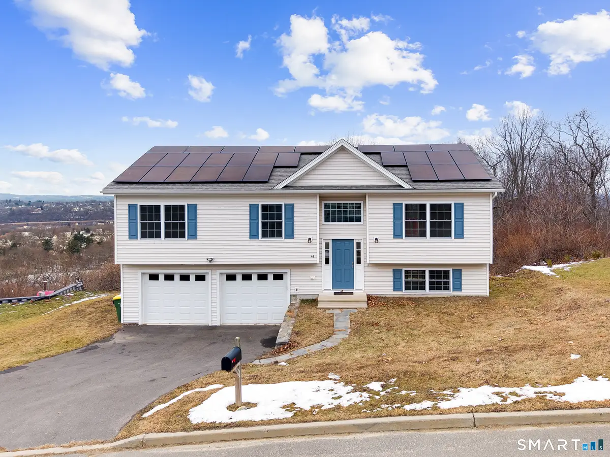 44 Shadybrook Lane, Waterbury, CT 06706 - Image #1