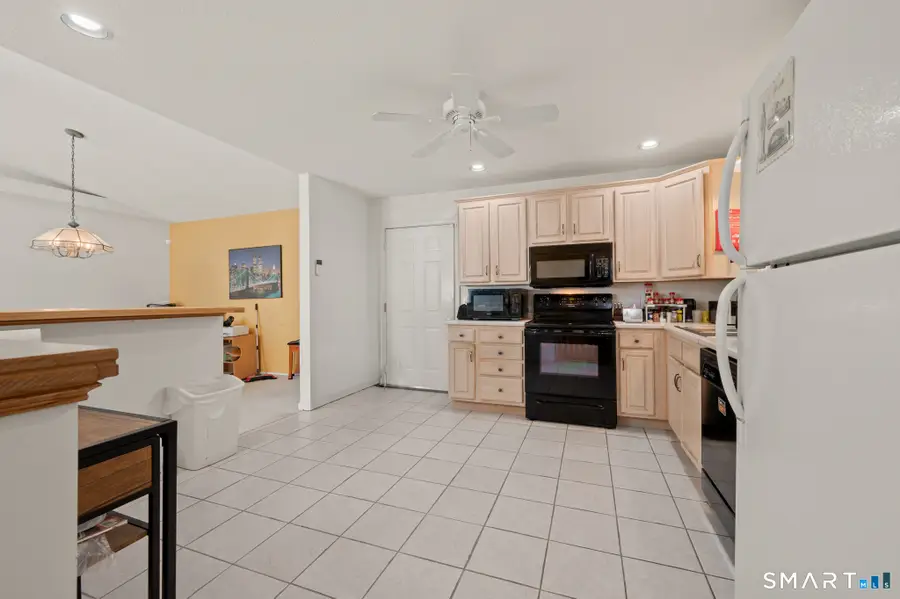 117 Dibble Hollow Lane #117, Windsor Locks, CT 06096 - Image #3