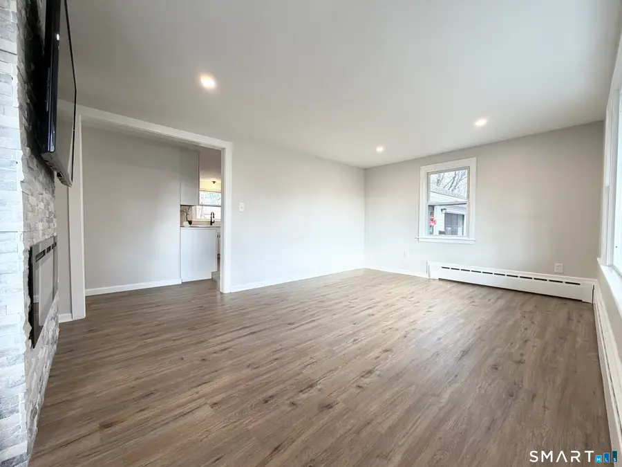 9 Eleanor Road, Enfield, CT 06082 - Image #3