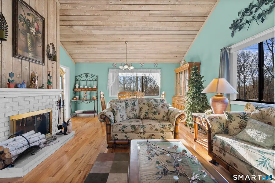 315 Navajo Lane #A, Stratford, CT 06614 - Image #3