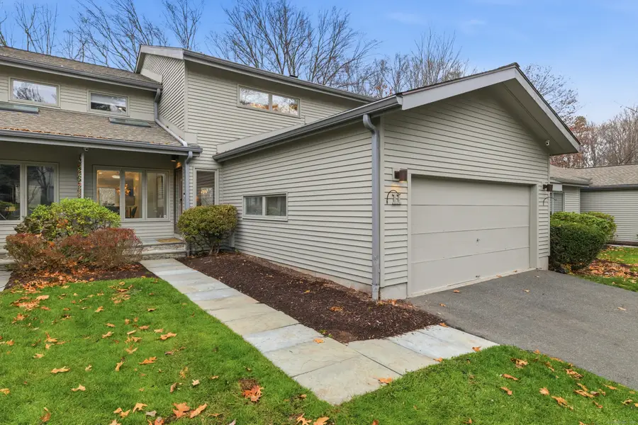 11 Brenthaven #11, Avon, CT 06001 - Image #2