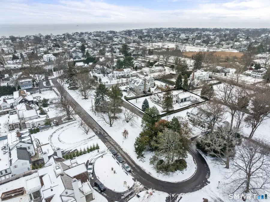 324 Sunnieholme Drive, Fairfield, CT 06824 - Image #2