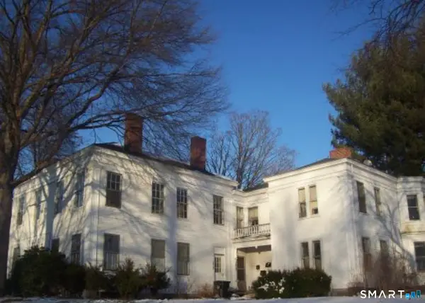 1418-1420 Main Street, Newington, CT 06111