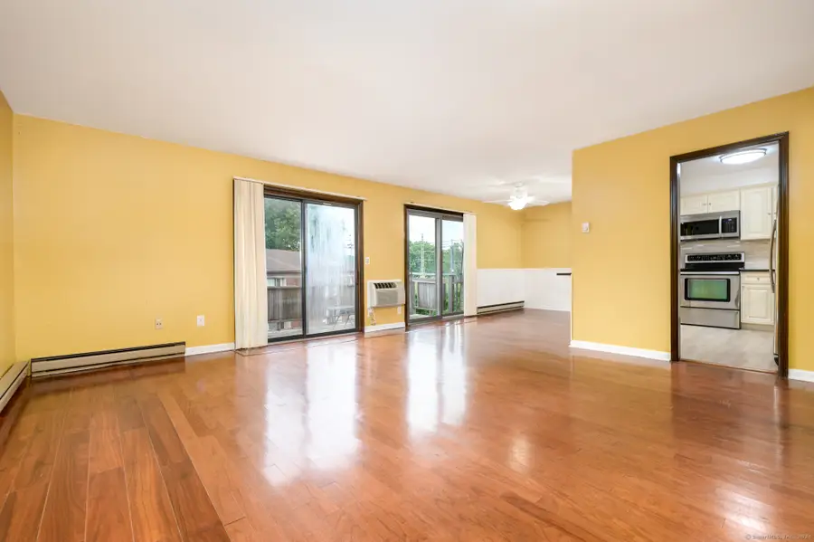 22 Radio Place #APT 10, Stamford, CT 06906 - Image #3