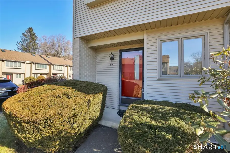 827 Oronoke Road #APT 5-1, Waterbury, CT 06708 - Image #2