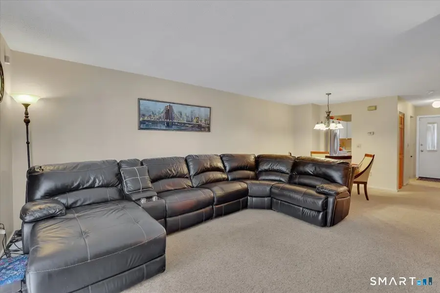 827 Oronoke Road #APT 5-1, Waterbury, CT 06708 - Image #3