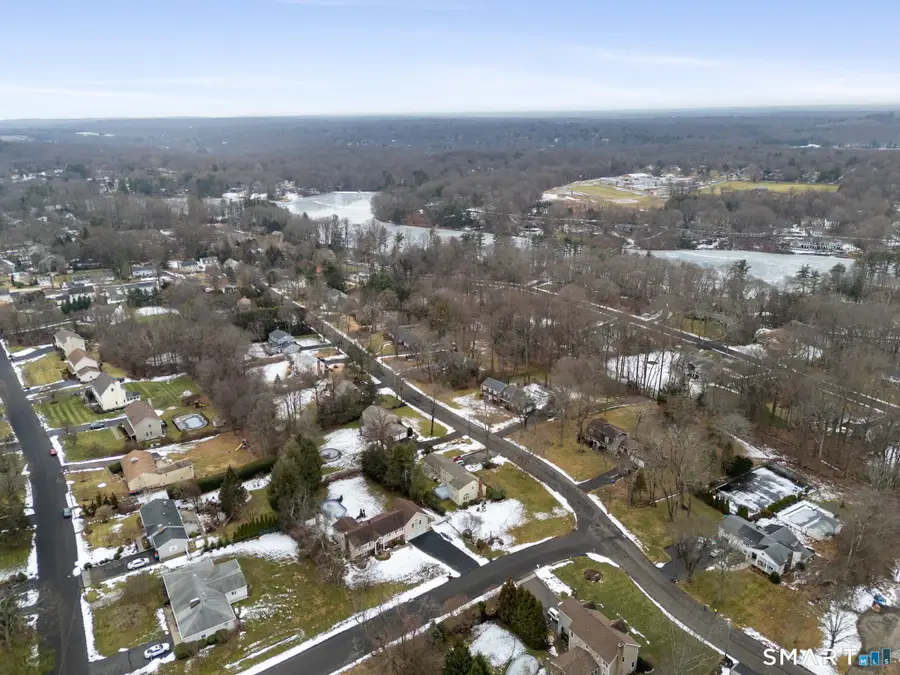 21 Histon Road, Trumbull, CT 06611 - Image #3