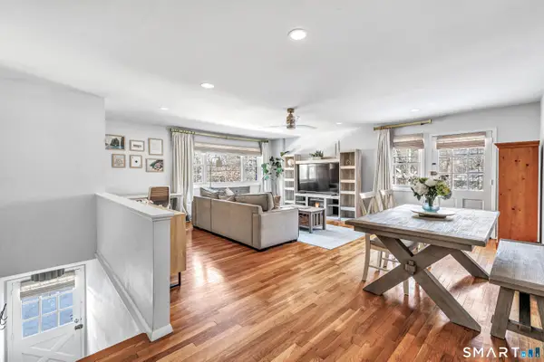 245 Unquowa Road #APT 6, Fairfield, CT 06824