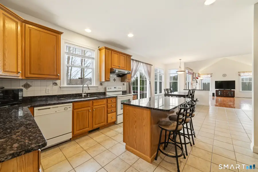 12 Red Oak Lane, Seymour, CT 06483 - Image #3