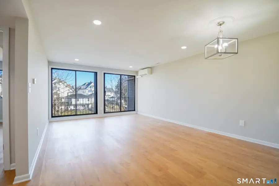 20 Amsterdam Avenue #2E, Bridgeport, CT 06606 - Image #3