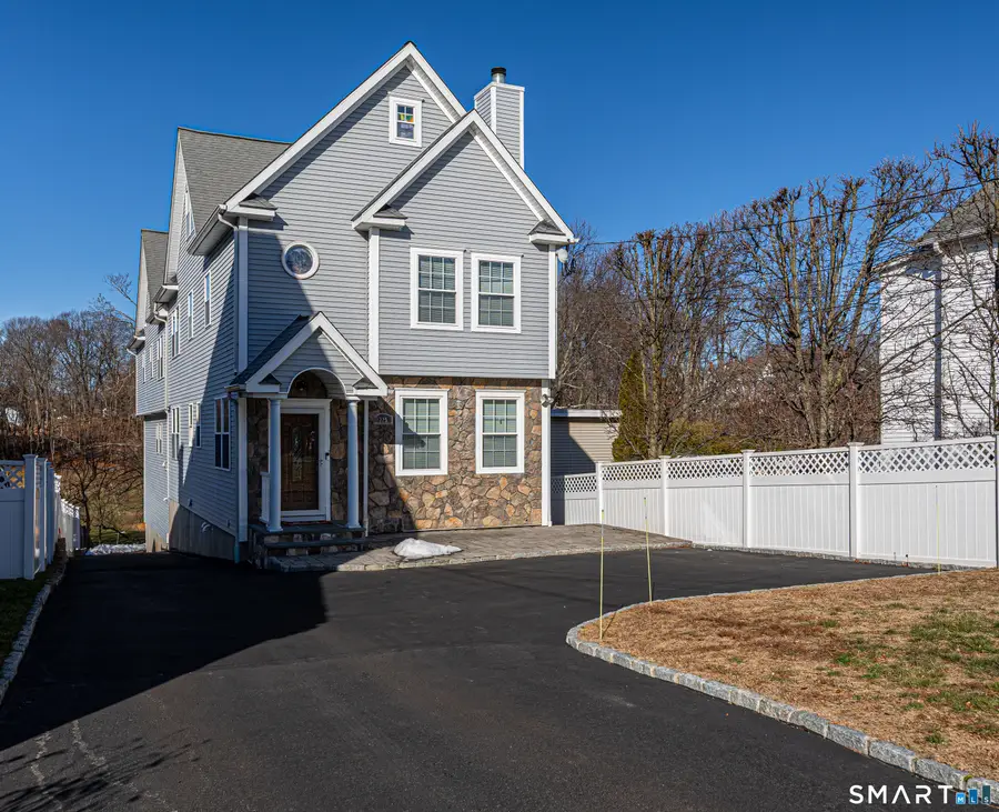 225 Flax Hill Road #2, Norwalk, CT 06854 - Image #2