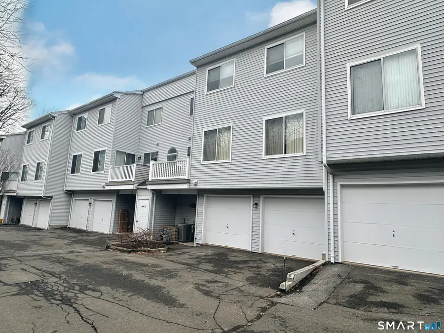 72 Staffordshire Commons Drive #72, Wallingford, CT 06492 - Image #2