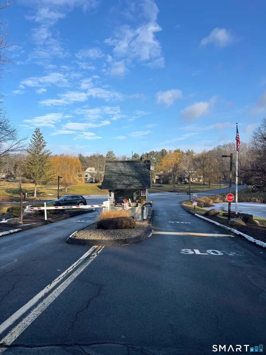 92 Mallard Drive, Avon, CT 06001 - Image #2