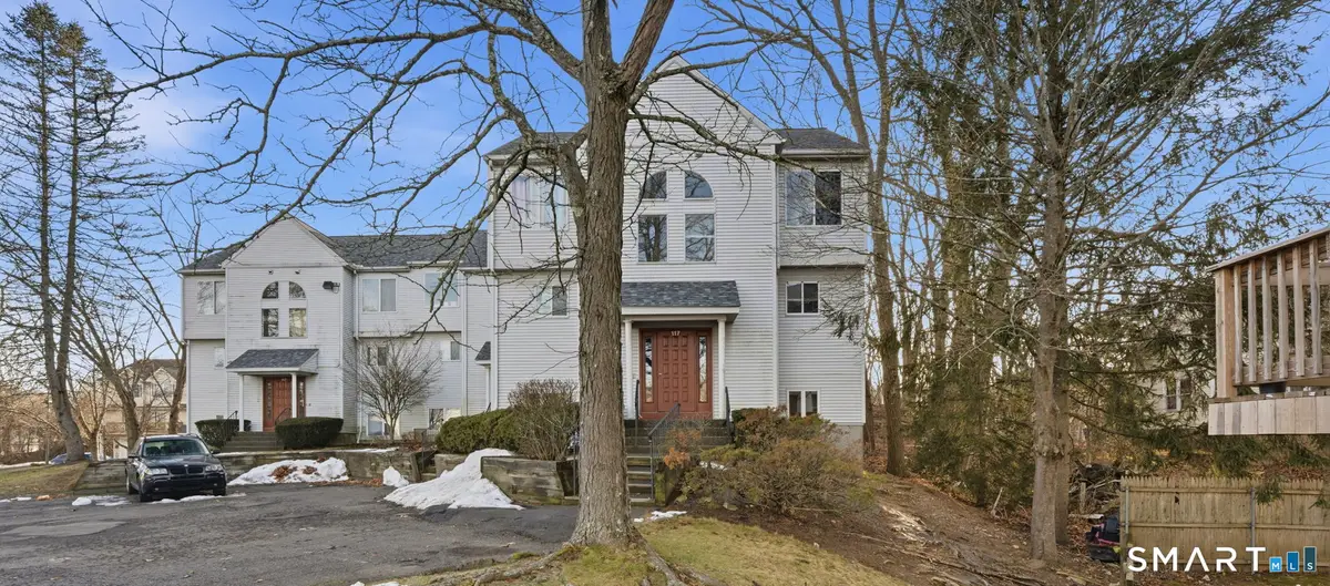 117 Hamden Avenue #APT I, Waterbury, CT 06704 - Image #1