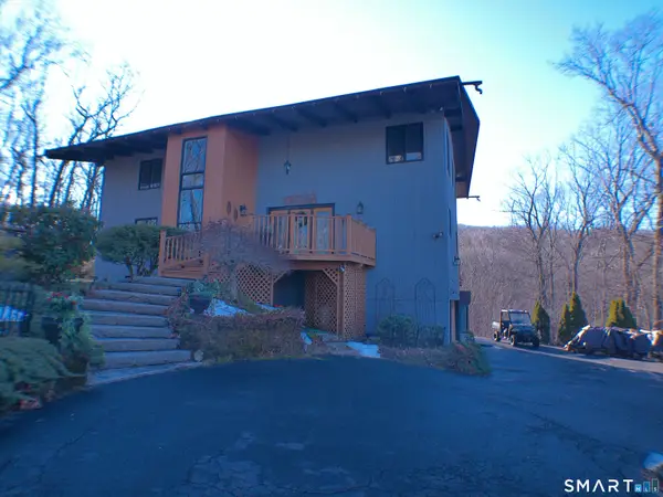 89 Mariondale Drive, Southington, CT 06479