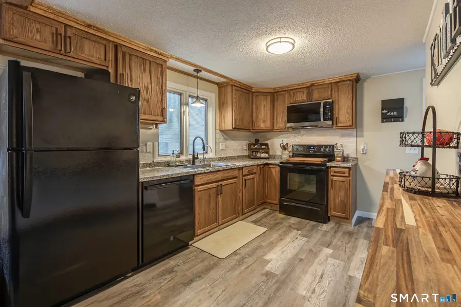 90 Goodwin Park Road, Wethersfield, CT 06109 - Image #3