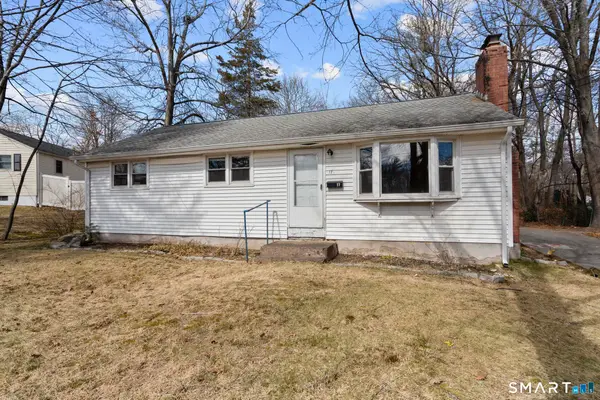 17 Dune Road, Enfield, CT 06082