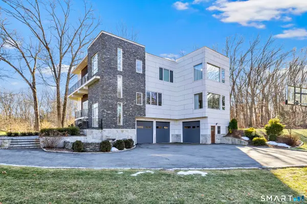 1030 Beechlawn Terrace, Orange, CT 06477