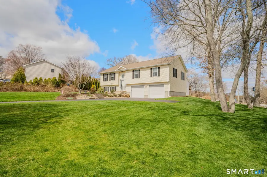 8 Heartwell Drive, Groton, CT 06340 - #2