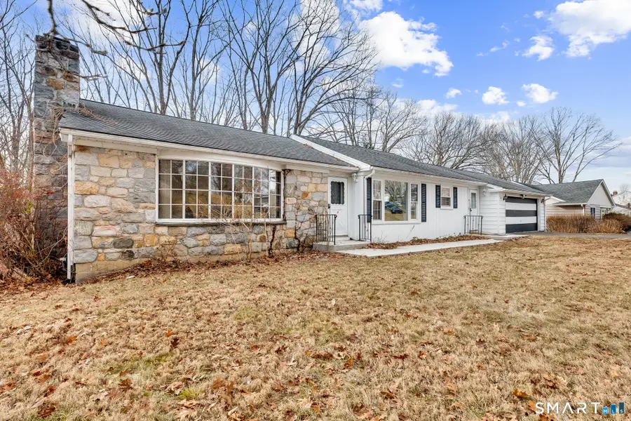 9 Greenview Road, Danbury, CT 06811 - Image #2