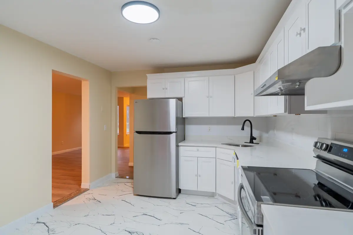 208 Castlewood Drive #208, Bloomfield, CT 06002 - Image #1