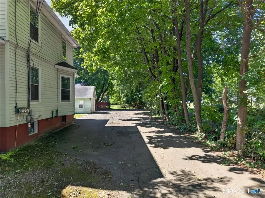 537 Naubuc Avenue, Glastonbury, CT 06033 - #3