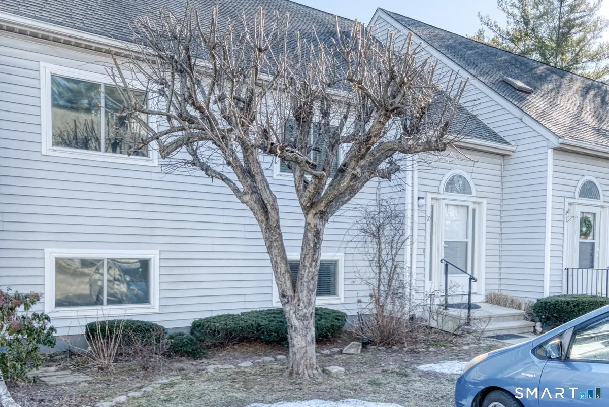 10 Clubhouse Drive #10, Cromwell, CT 06416 - Image #1