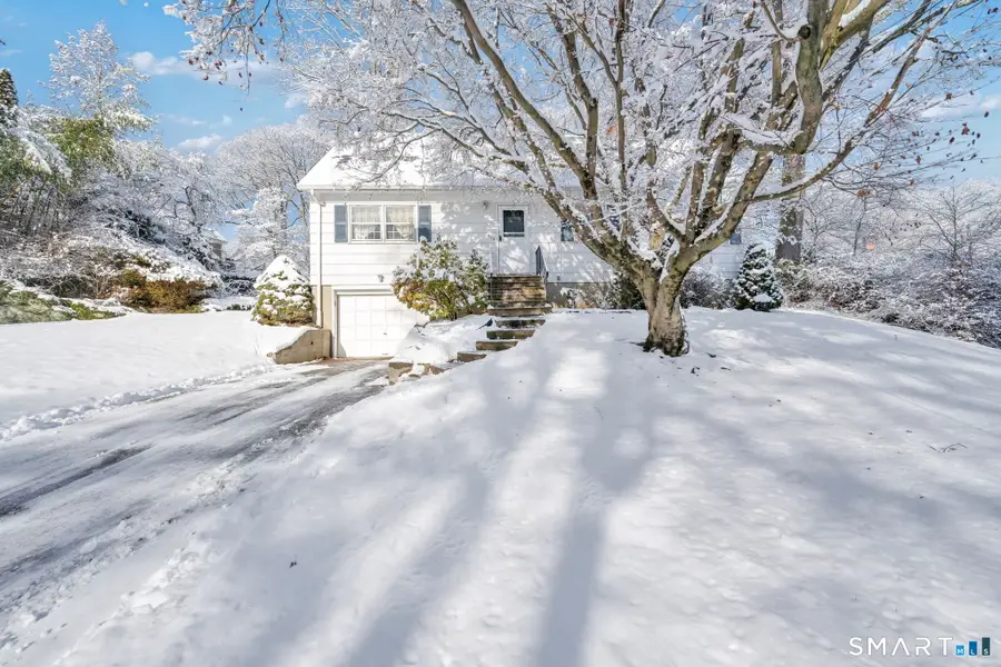415 Cascade Drive, Fairfield, CT 06825 - Image #2
