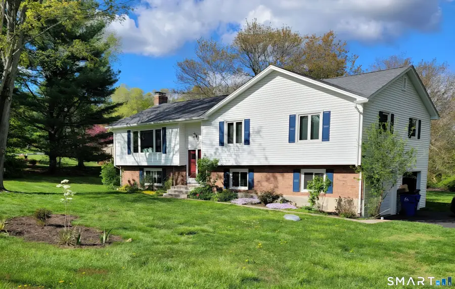 2 Lionel Drive, Simsbury, CT 06070 - Image #2