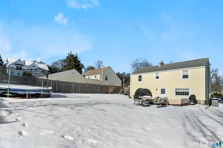 75 Spinning Wheel Road, Fairfield, CT 06824 - Image #2
