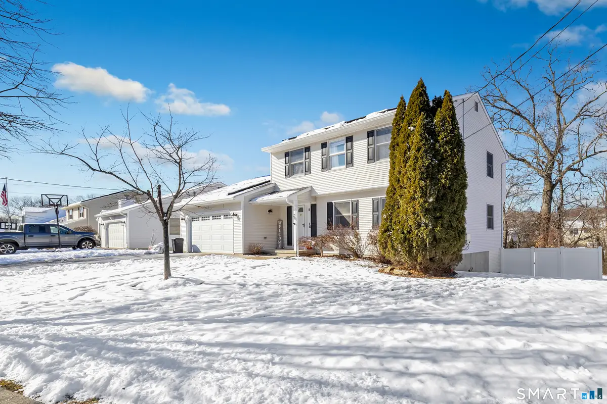 24 Big Spruce Lane, West Haven, CT 06516 - Image #1