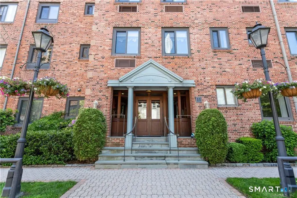 11 Lafayette Court #APT 5B, Greenwich, CT 06830 - Image #1