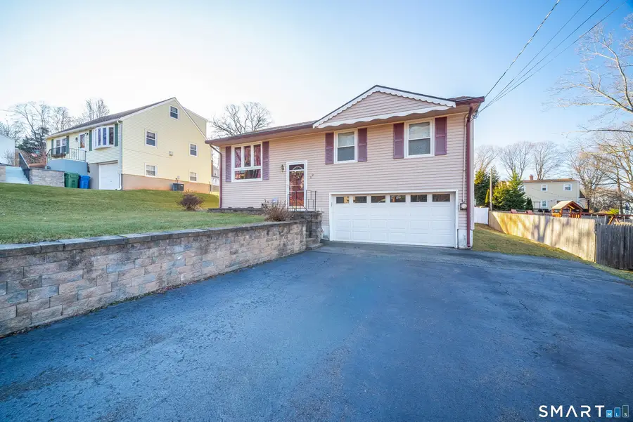69 Bellevue Street, Meriden, CT 06451 - Image #2