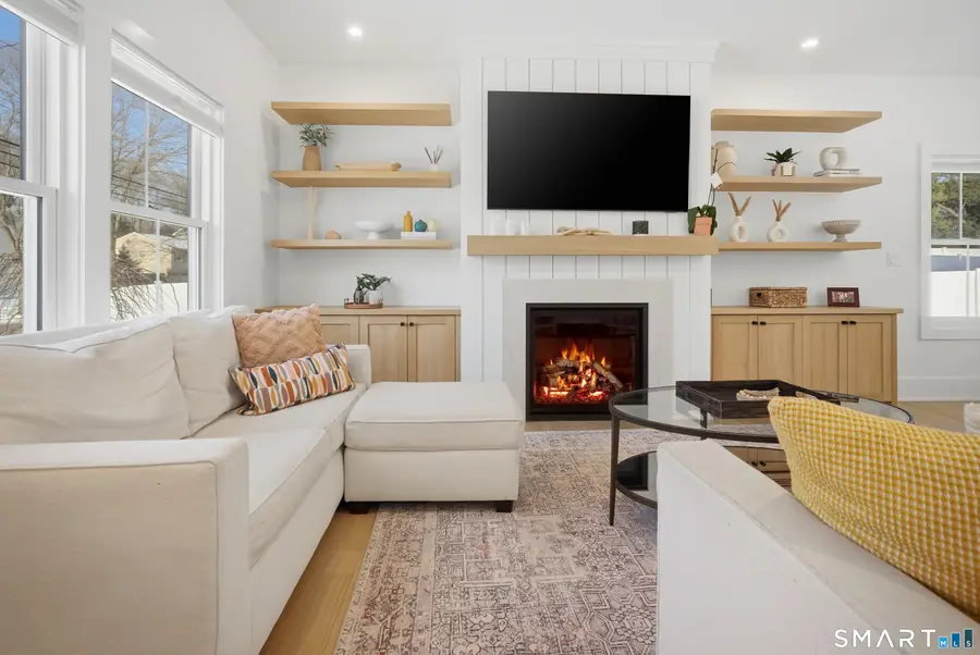 196 Robin Lane, Fairfield, CT 06824 - #3