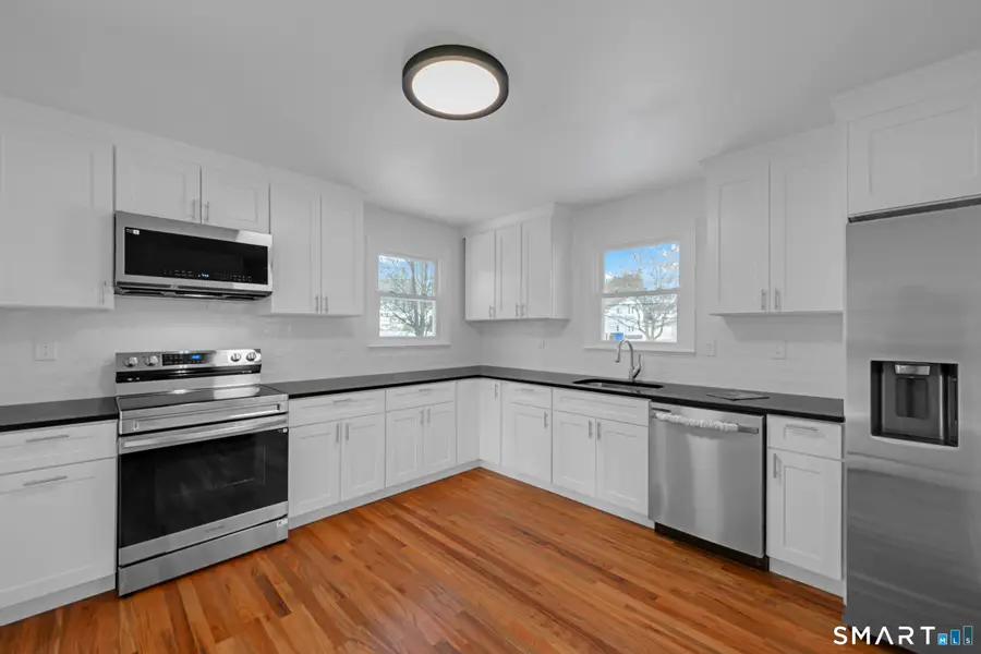 25 Hilldale Road, West Hartford, CT 06117 - Image #3