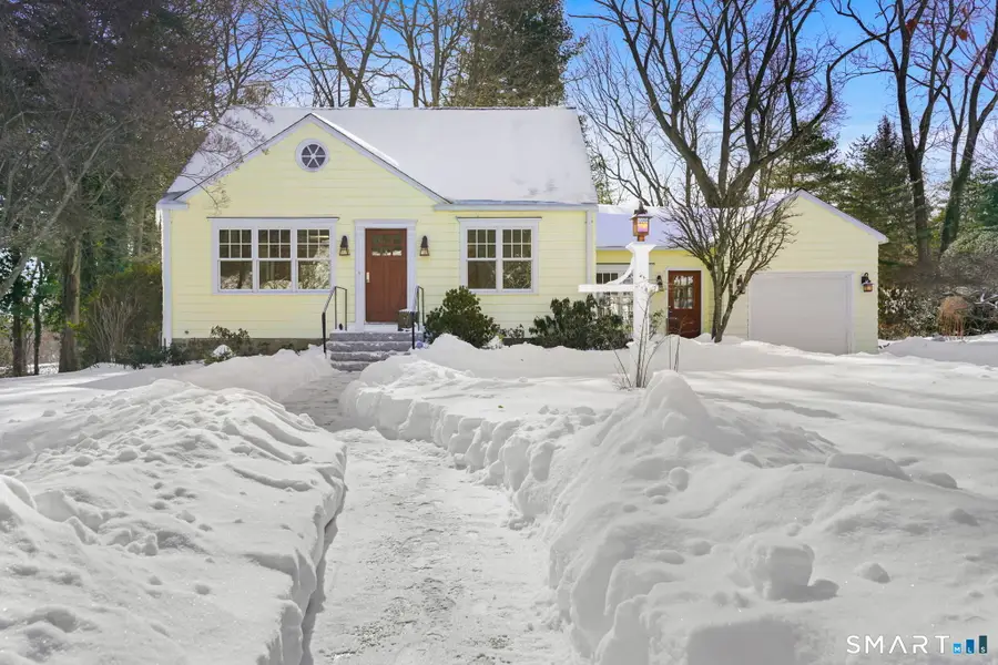 220 Hilltop Circle, Trumbull, CT 06611 - Image #2