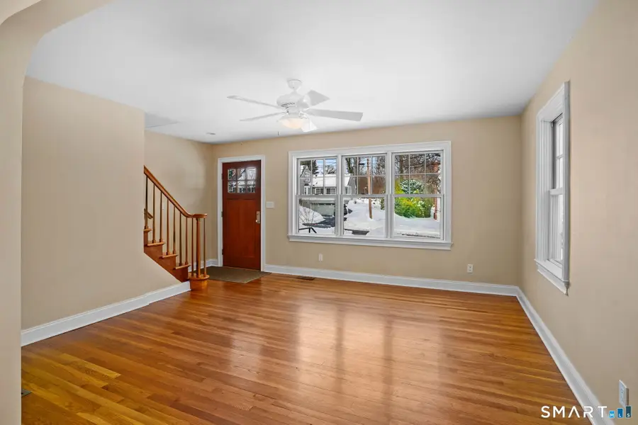 220 Hilltop Circle, Trumbull, CT 06611 - Image #3